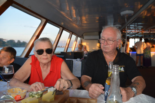 rhonda_wise_and_husbandbarry